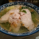 越谷レイクタウンの台湾料理「花粥」で、絶品鳥チャーシューと透き通るうまさの「翡翠麺」を味わう