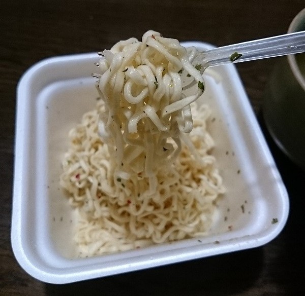 東京拉麺　ペペロンチーノ