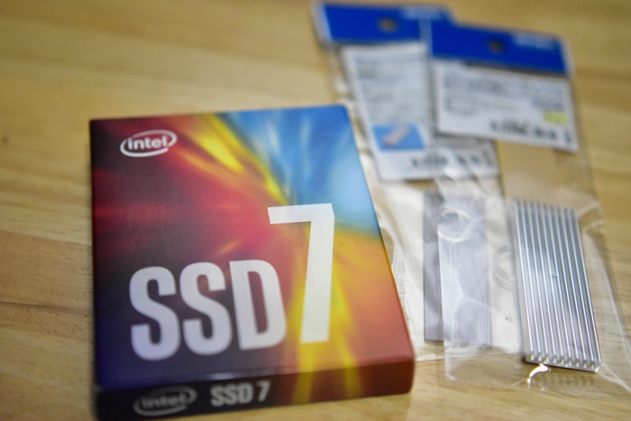 Intel SSD 760p M.2 PCIEx4 512GBモデル